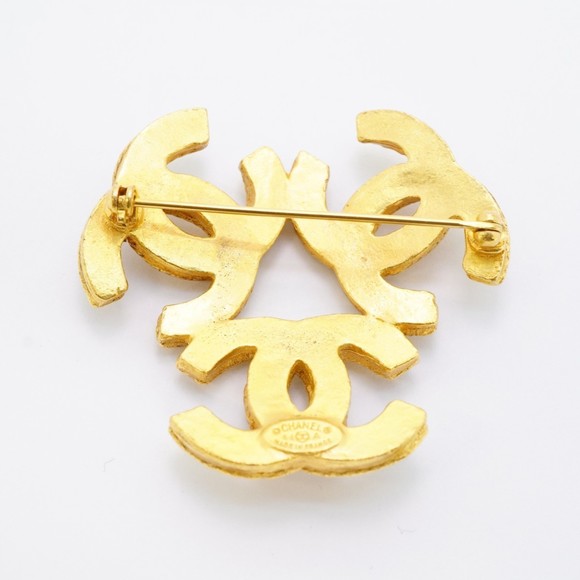 Chanel Triple Coco Brooch, GP Plated Gold, Women's - Picture 5 of 7
